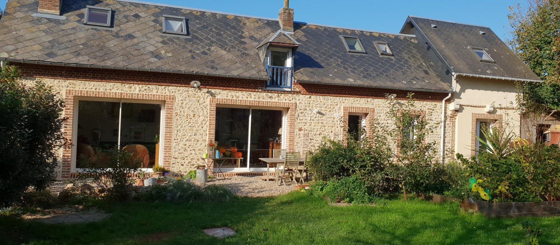 Ravalement de façade à Froberville